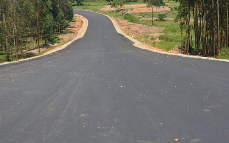 Rukungiri-Kihihi-Ishasha/Kanungu road (78.5km) works progress at 41.16%